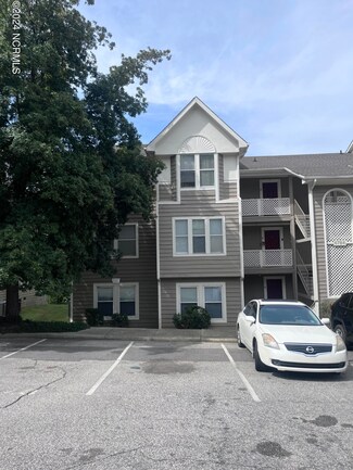 6784 Willowbrook Dr Unit 1, Fayetteville, NC 28314