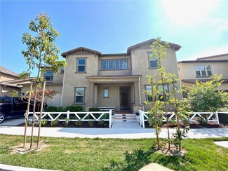 25 Barlett Place, Irvine, CA 92606