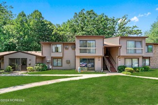 47 Lexington Ct Unit 82B, Red Bank, NJ 07701