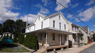 5614 Main St, Shartlesville, PA 19526