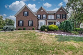 6975 Sunflower Ln, Macungie, PA 18062