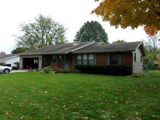 3025 Westwood Dr, Janesville, WI 53548