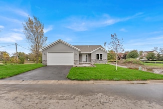 6254 209th St N, Forest Lake, MN 55025