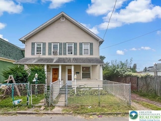 57 Dodson Ln, Wilkes Barre, PA 18702