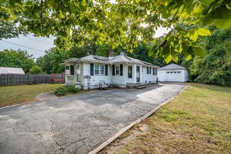 88 Franklin St, Feeding Hills, MA 01030