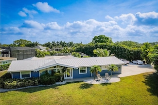 2159 Constitution Blvd, Sarasota, FL 34231