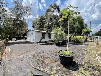 40431 Country Rd, Eustis, FL 32736