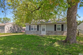 2116 W 68th St, Davenport, IA 52806