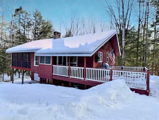 128 Sugarhouse Rd, New London, NH 03257