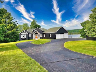 2860 Fall Park Rd, Boyne City, MI 49712