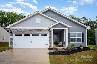 107 S Sina St, Troutman, NC 28166
