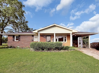 558 1st Ave S, Baxter, TN 38544
