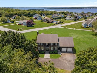 121 King Charles Dr, Portsmouth, RI 02871
