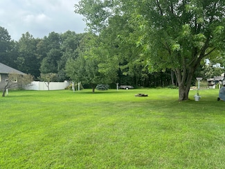 905 Scharbillig Ct, Rice Lake, WI 54868