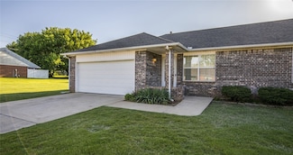 816 Kinkade Place Unit A, Lowell, AR 72745