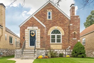 5716 Pernod Ave, Saint Louis, MO 63139