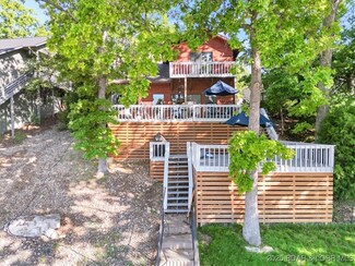 33457 Englewood Rd, Sunrise Beach, MO 65079