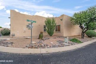 1200 N Chilson Ct, Green Valley, AZ 85614
