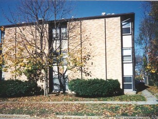 406 E Green St, Urbana, IL 61802