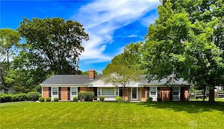 869 Maxwelton Ln, Dayton, OH 45459