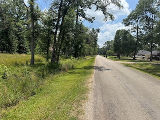 35 Sycamore Dr, Woodbranch, TX 77357
