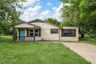 611 4th St, Eddy, TX 76524