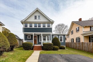 133 Maple St Unit 1, West Roxbury, MA 02132