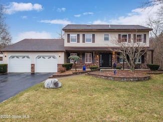 63 Pawling Ave, Mechanicville, NY 12118