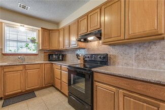 2833 SW 66th St, Oklahoma City, OK 73159
