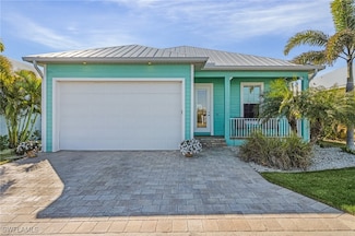 3091 Trawler Ln, Saint James City, FL 33956