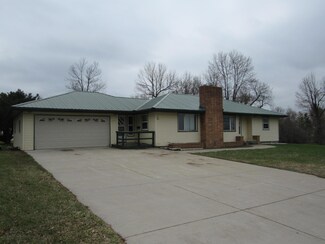706 3rd Ave, Wilmont, MN 56185