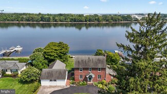 6410 N Radcliffe St, Bristol, PA 19007