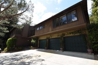 1368 Avondale Rd, Hillsborough, CA 94010