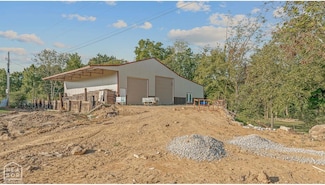 217 Summer Rd, Pocahontas, AR 72455