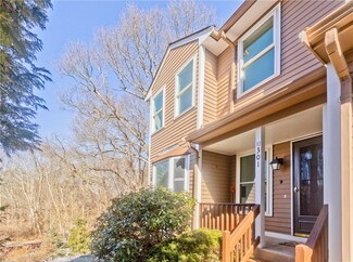 200 Heroux Blvd Unit 301, Cumberland, RI 02864