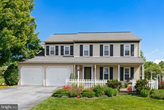 3625 Falcon Ct, Mountville, PA 17554