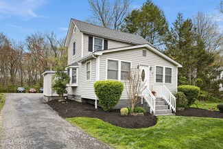 403 Main St, Manalapan, NJ 07726