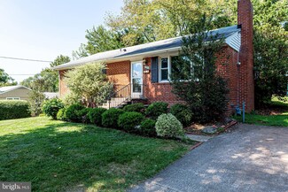 7932 Ellet Rd, Springfield, VA 22151