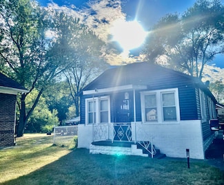 1166 Mount St, Gary, IN 46406