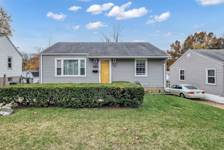 8580 Harold Dr, Saint Louis, MO 63134