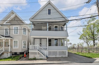 5 Barney St, Schenectady, NY 12307