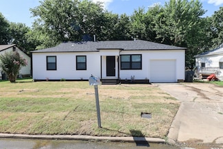 209 E Falletti Ave, Claremore, OK 74017