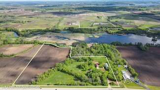 E5380 Us Highway 10, Weyauwega, WI 54983