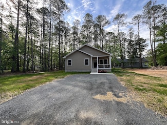 366 N Glebe Rd, Montross, VA 22520