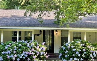 6916 Oxford Dr, White Hall, AR 71602