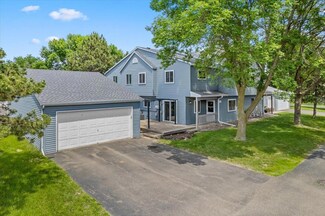9383 Polaris Ln N, Maple Grove, MN 55369