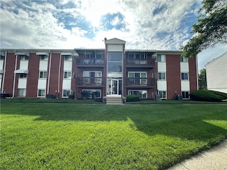 5700 Coach Dr W Unit B, Dayton, OH 45440