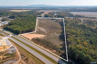 2150 W Main St, Centre, AL 35960