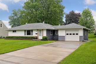 2925 W 87 1 2 St, Bloomington, MN 55431