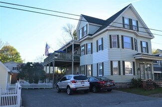 304 Cumberland Rd, Lowell, MA 01850